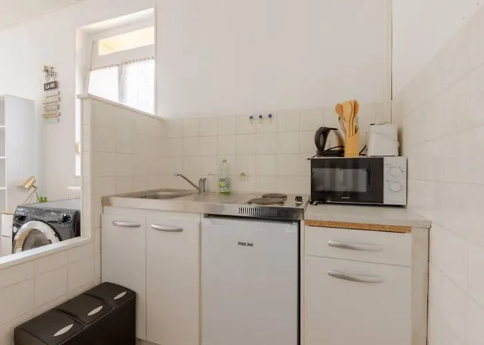 ++++ Renove 200 M Et 300 M De La Rue Pietonne ++++ Berck